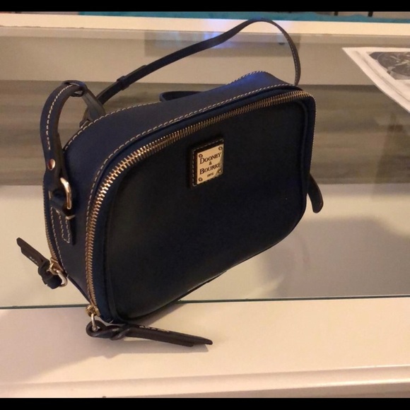 Dooney & Bourke Sawyer❇️SOLD❇️ - Picture 2 of 7